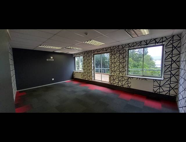 588M² OFFICE TO LET IN WOODMEAD